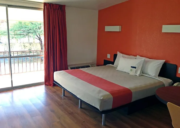 Motel 6-tucson, Az 2*